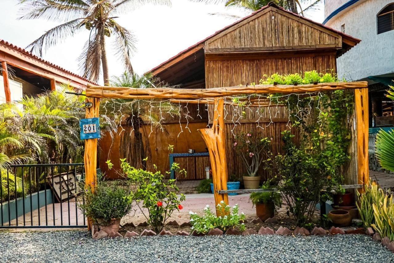 Bungalows Laguna Del Tule San Patricio Melaque Exterior photo